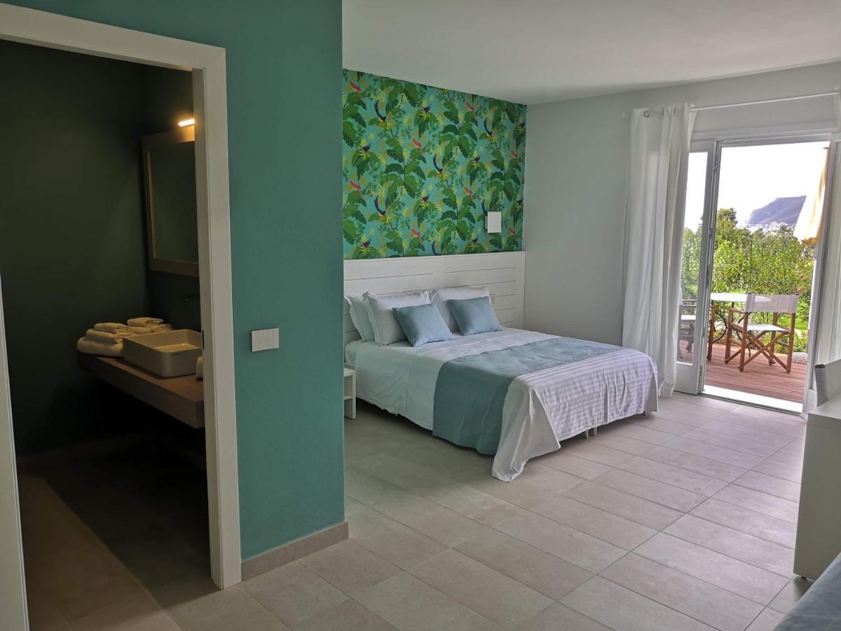 Stile Libero B&B Lacona Bagian luar foto