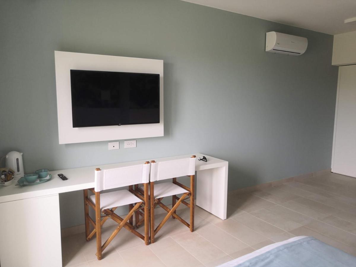 Stile Libero B&B Lacona Bagian luar foto