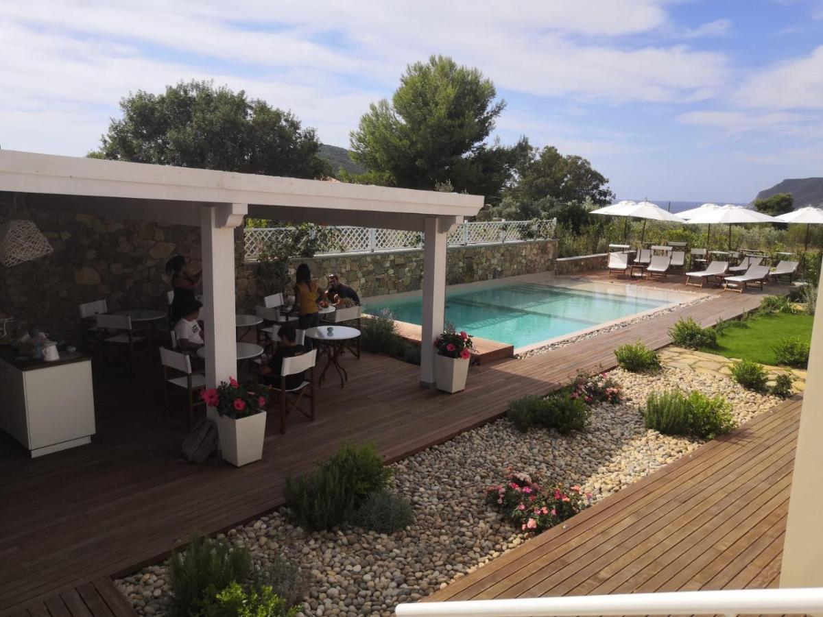 Stile Libero B&B Lacona Bagian luar foto