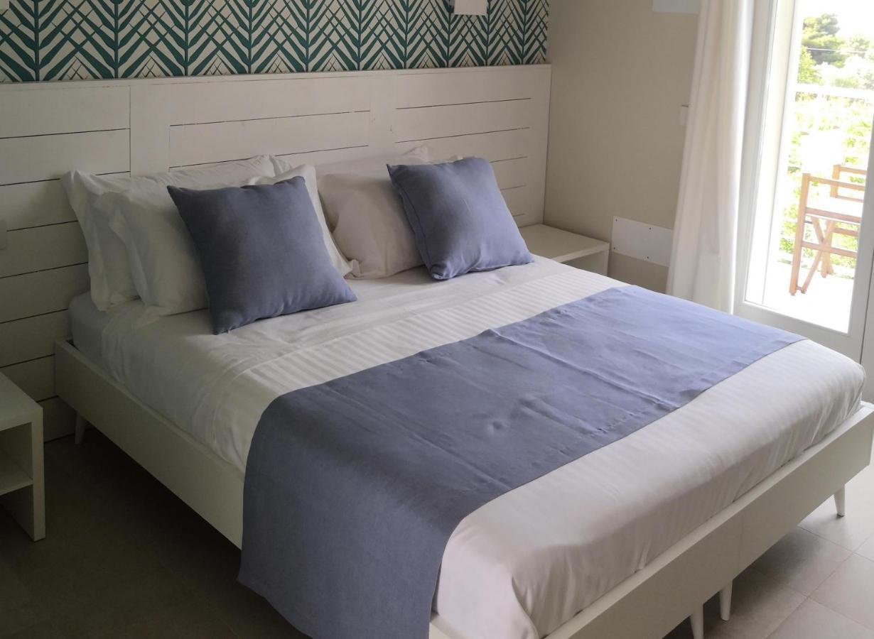 Stile Libero B&B Lacona Bagian luar foto