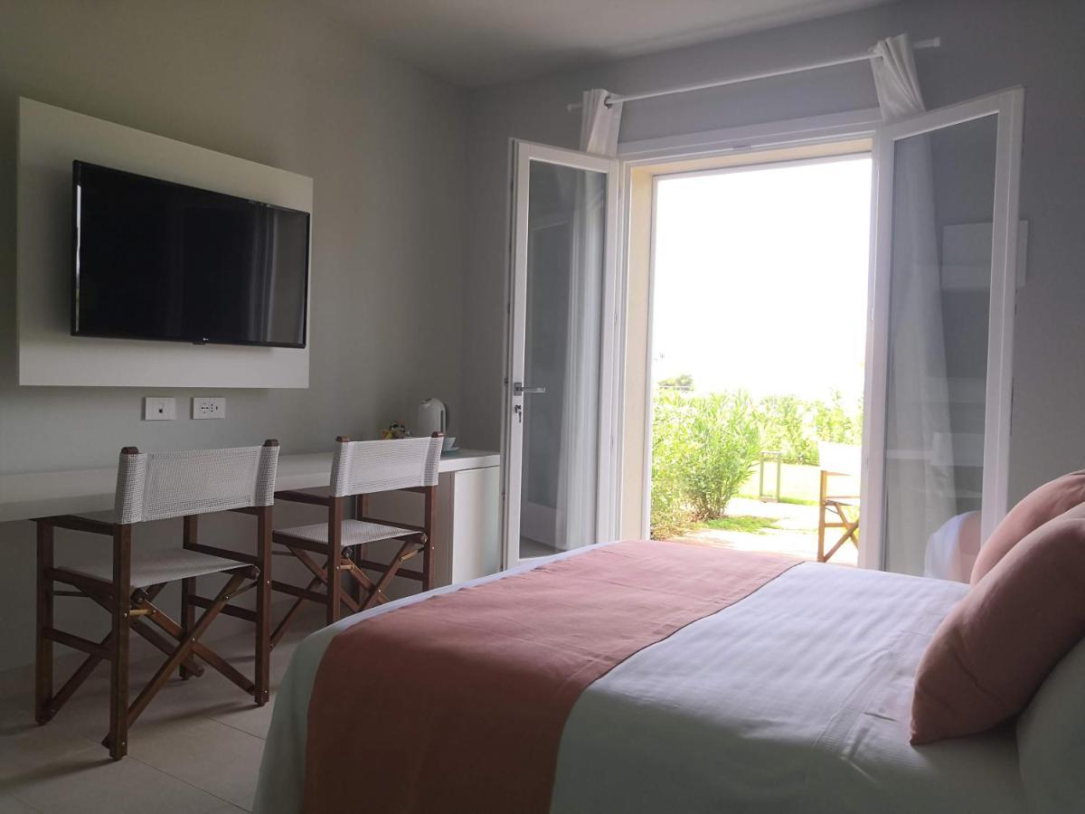 Stile Libero B&B Lacona Bagian luar foto