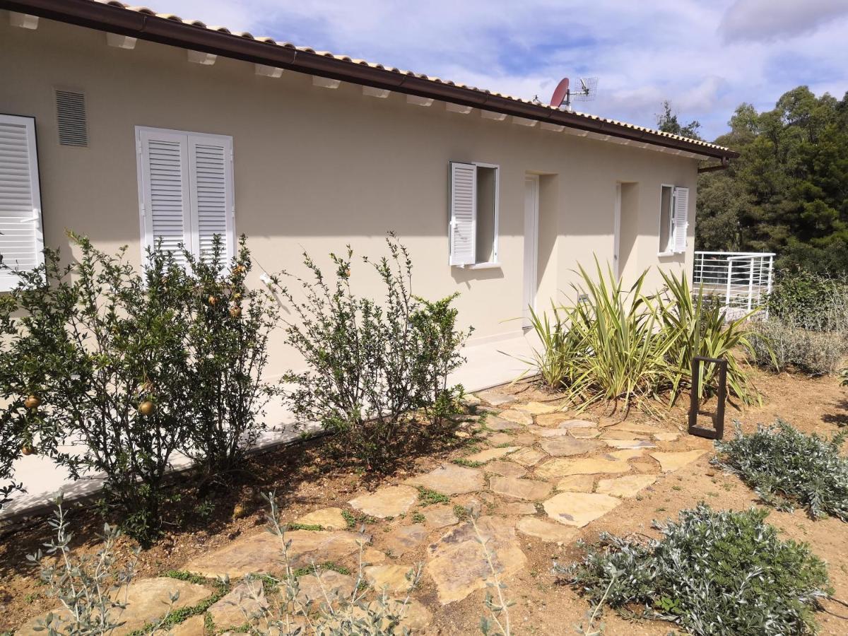 Stile Libero B&B Lacona Bagian luar foto