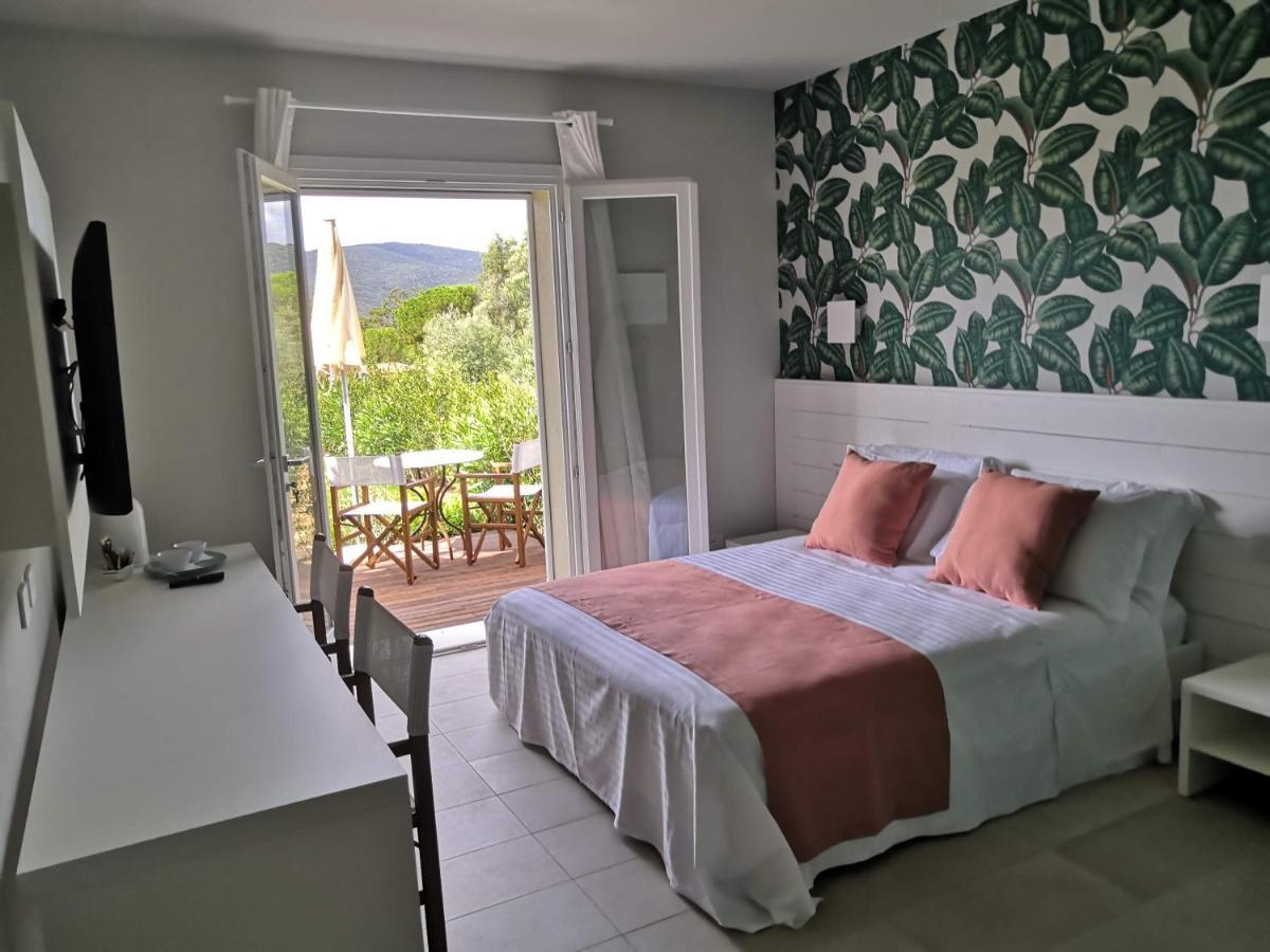 Stile Libero B&B Lacona Bagian luar foto